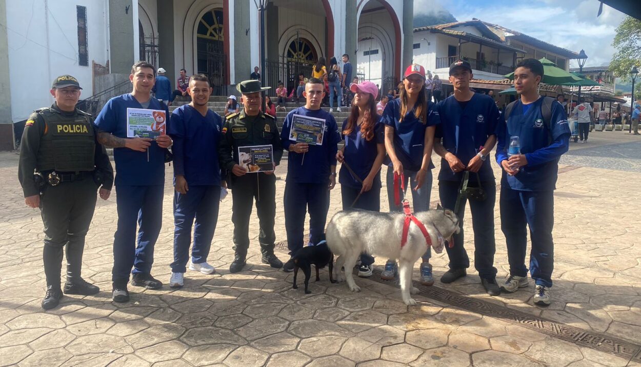 Primer desfile de mascotas en Támesis Policía Antioquia Ruta Noticias