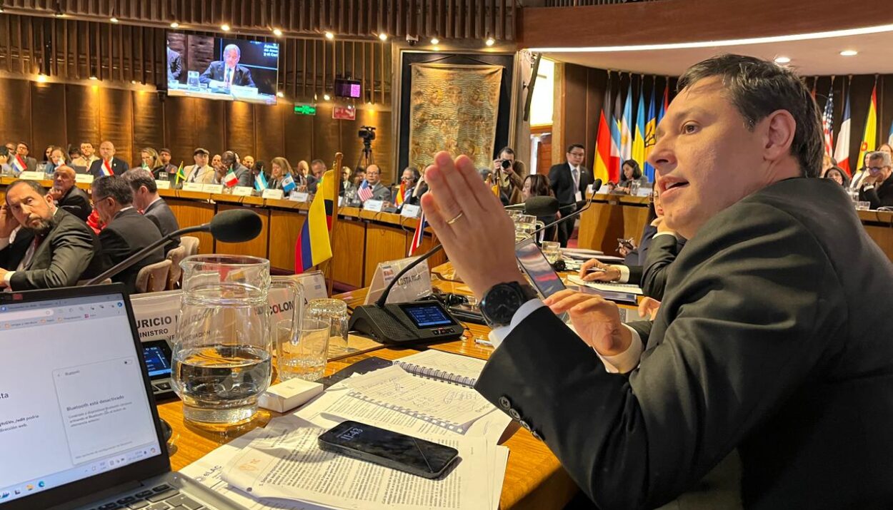 OIT Colombia y el Ministerio de las TIC Mauricio Lizcano Ruta Noticias