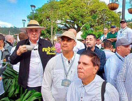 Álvaro Uribe en El Retiro el fallo a favor de Álvaro Uribe Ruta Noticias