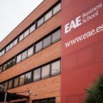 becas para estudiar maestrías presenciales en España Ruta Noticias