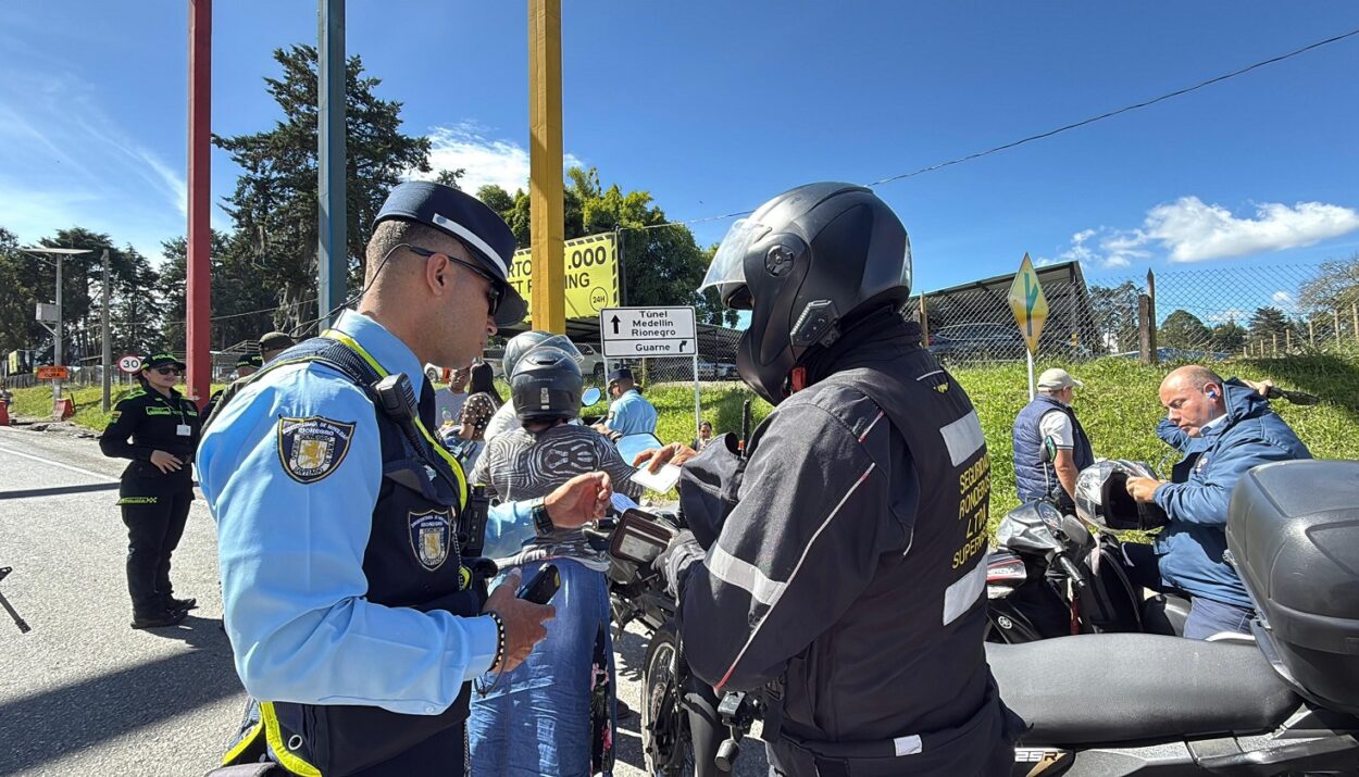 operativo en alrededores del aeropuerto internacional José María Córdova Ruta Noticias