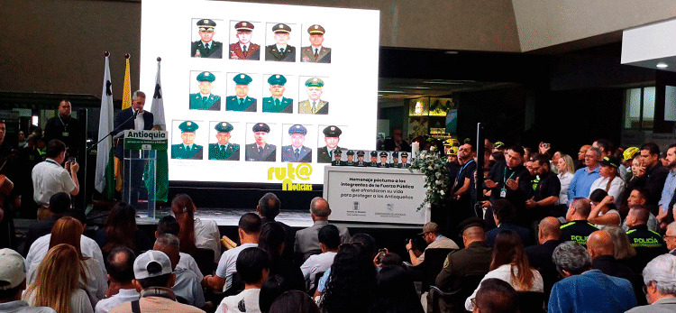 policías muertos en ataque a su helicóptero en Amalfi Ruta noticias