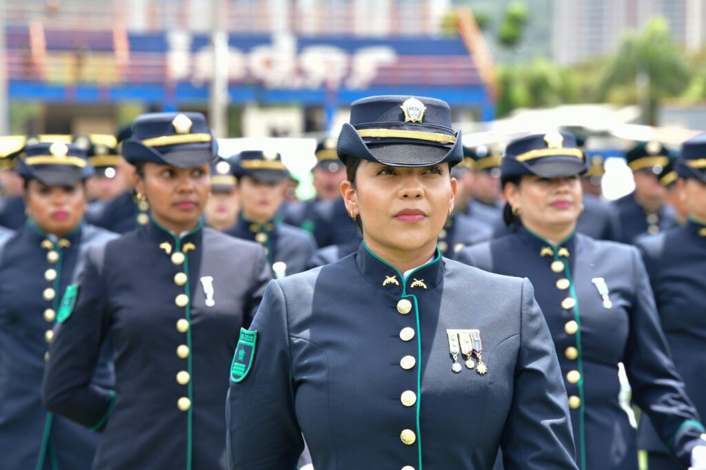 Ascenso de 1.953 policías Ruta Noticias