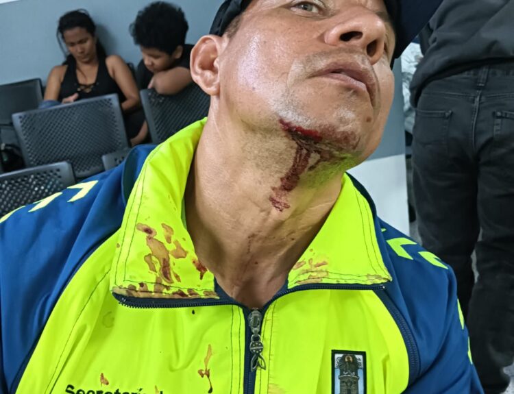 funcionarios agredidos por terroristas y vándalos en la marcha propalestina en Medellín Ruta Noticias
