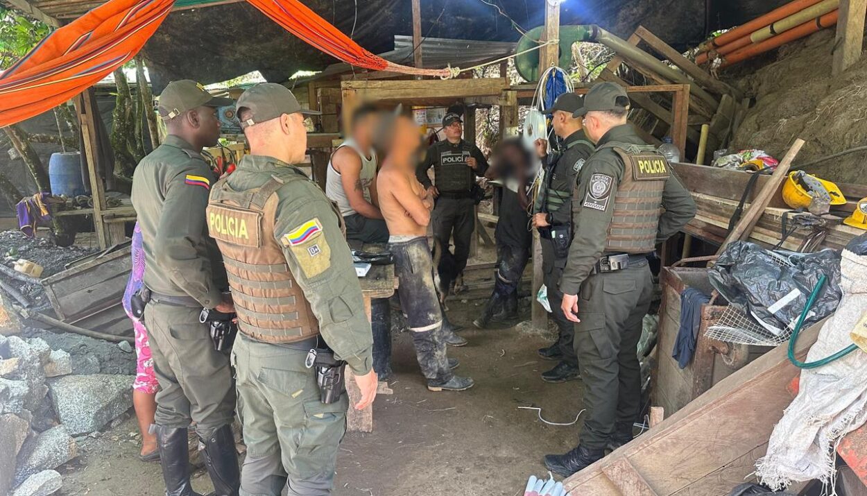 socavón artesanal para explotar oro Ruta Noticias