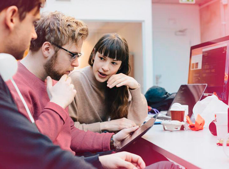 HackDay 2025-2026 Transformando el Futuro Indra group Ruta Noticias