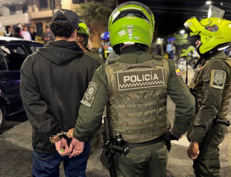 Operativo de la Policía Metropolitana en Ruta Noticias