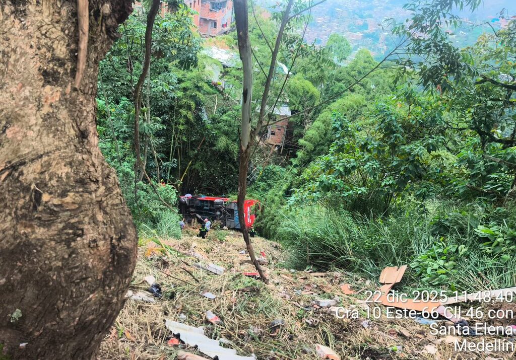 bus de transportes Santa Elena 12 heridos Ruta Noticias