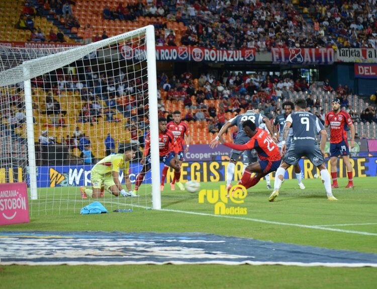 El Medellín le hizo el favor Ruta Noticias