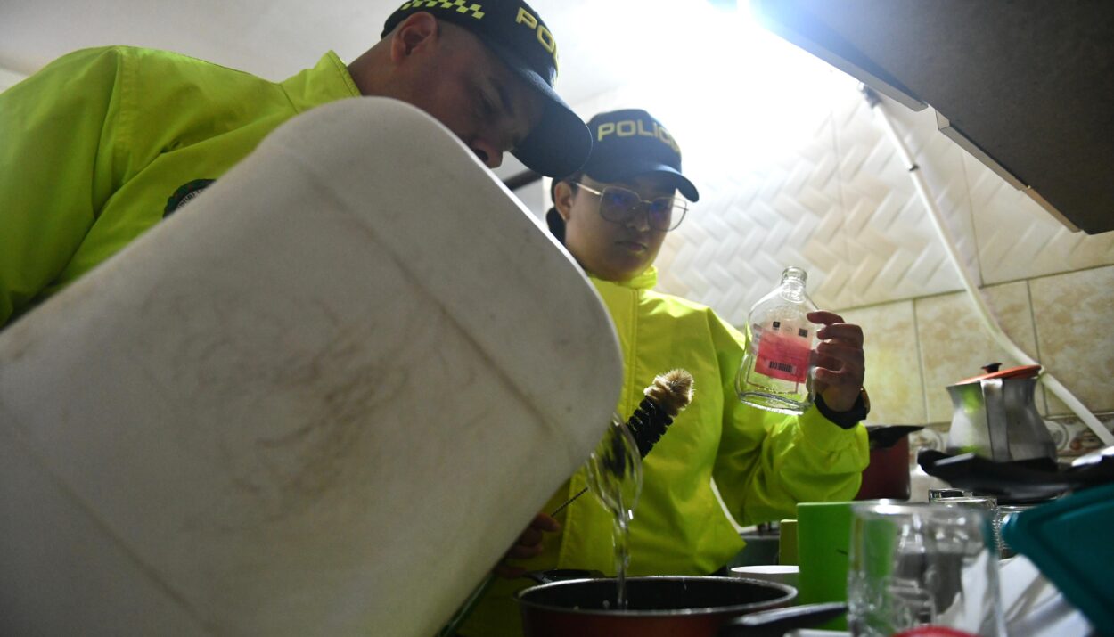 alambique en la Comuna 13 de Medellín Ruta Noticias