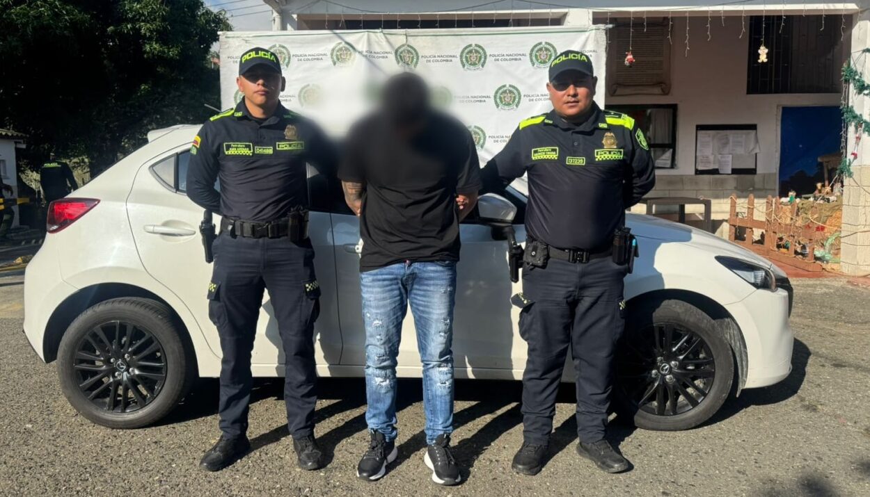 carro robado en el Cerro el Volador Ruta Noticias