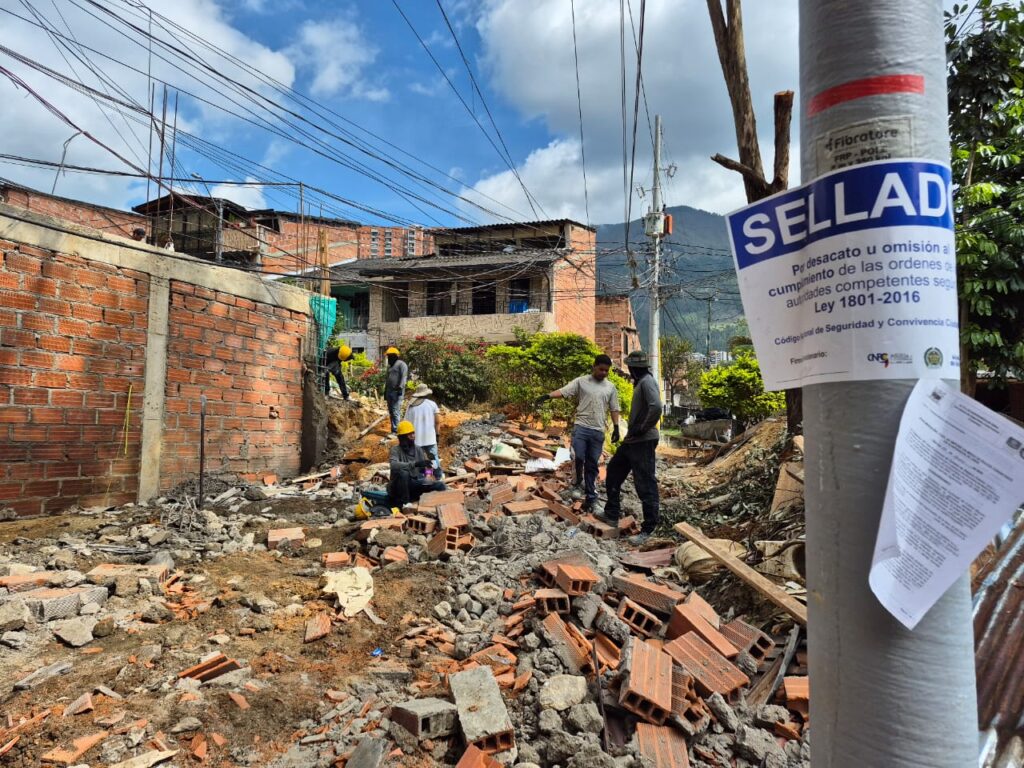 Alcaldía de Bello recupera el espacio público Ruta Noticias