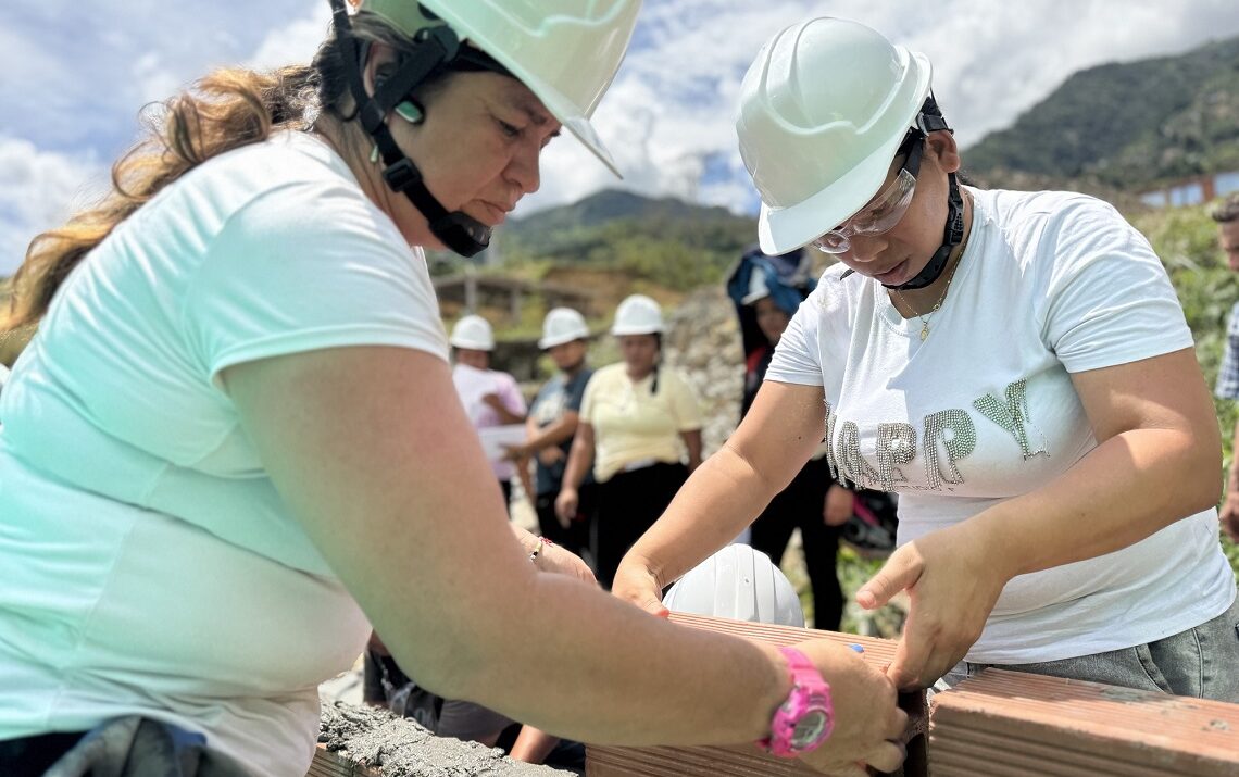 programa de formación en construcción de Aris Minning Ruta Noticias