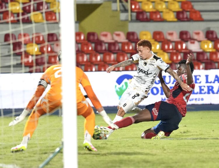 El Medellín juega contra Ruta Noticias