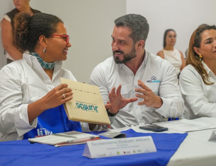 La embajadora de Canadá, Elizabeth Williams Ruta Noticias