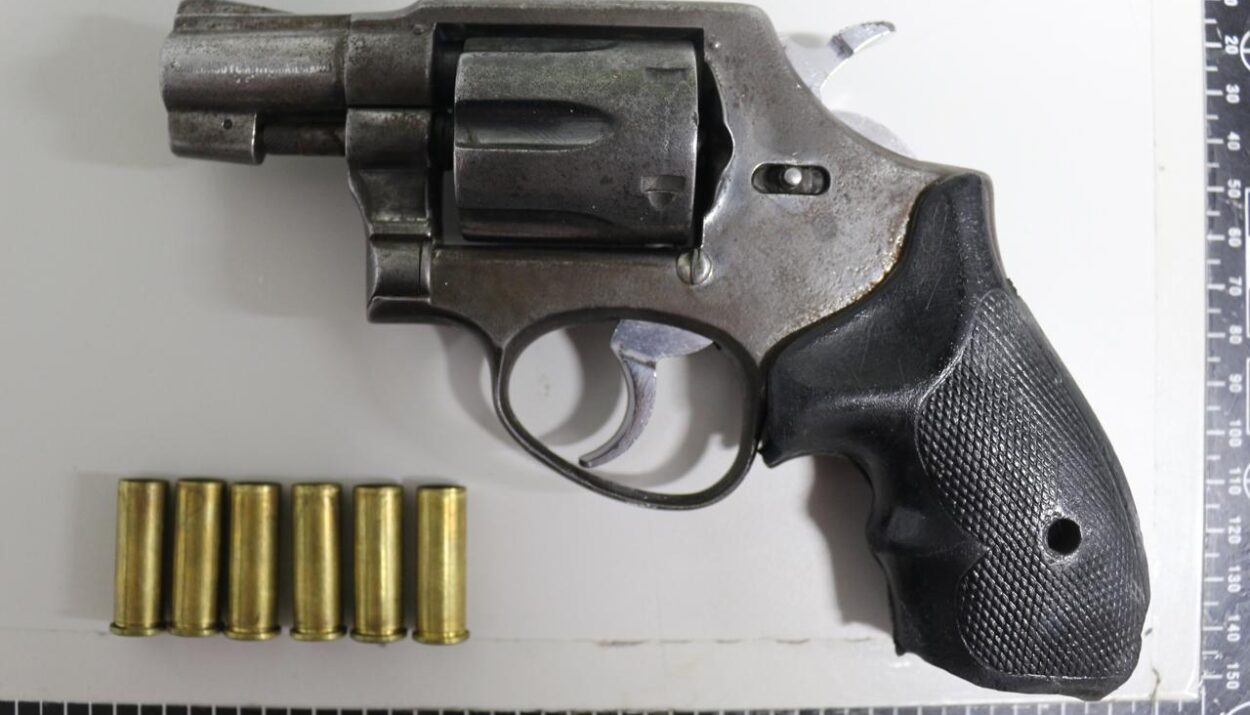Ladrón en Guarne se revólver decomisado Ruta Noticias