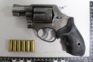 Ladrón en Guarne se revólver decomisado Ruta Noticias
