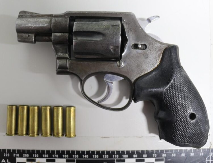 Ladrón en Guarne se revólver decomisado Ruta Noticias