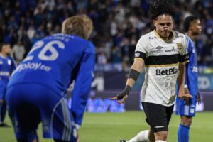 Internacional de Bogotá sigue de líder Ruta Noticias