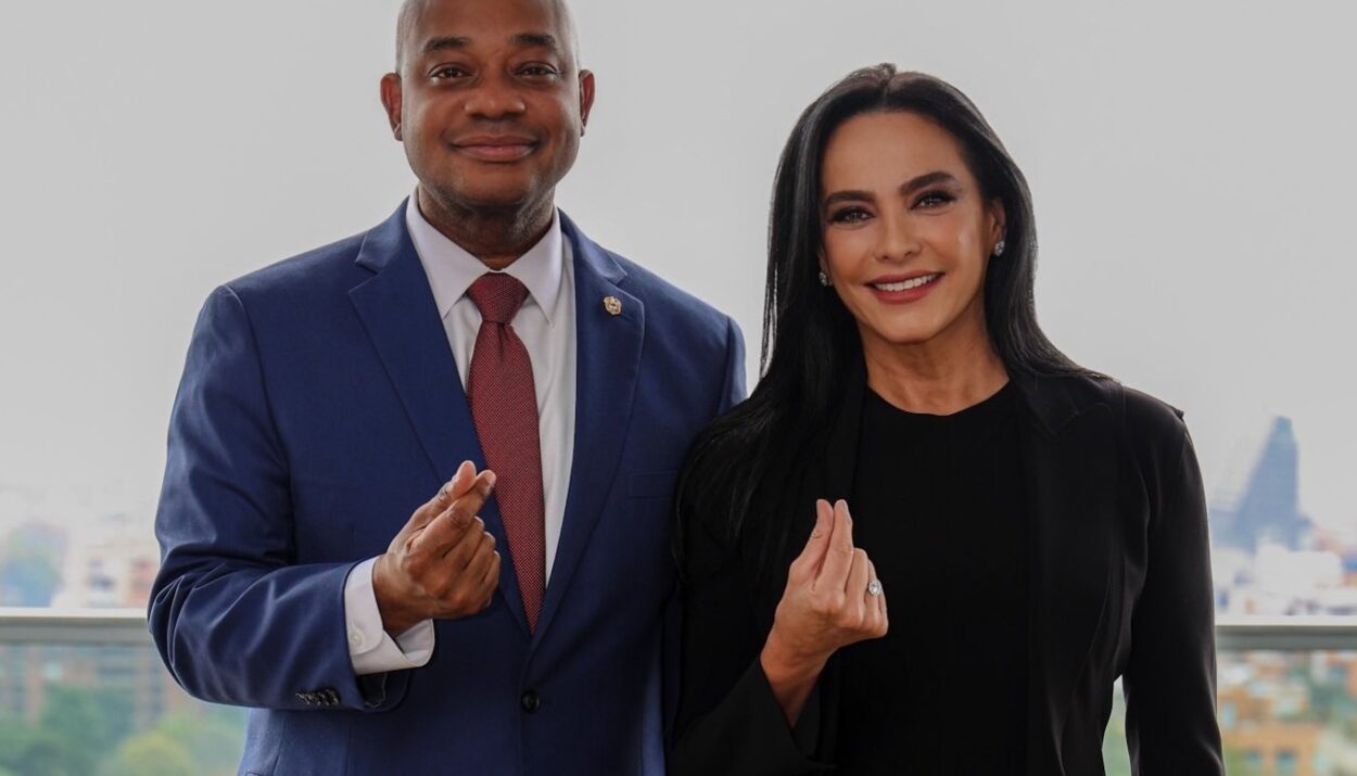 Luis Gilberto Murillo Luz María Zapata Ruta Noticias