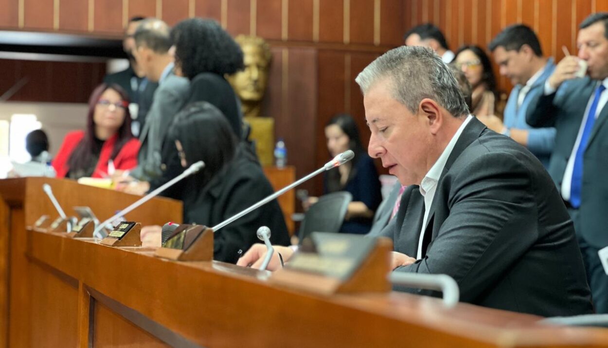 crisis en el Bajo Cauca por el paro minero Senador Nicolás Alveiro Echeverri Ruta Noticias