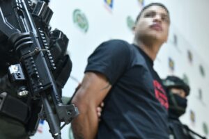Capturan a Duberney Gómez Campuzano, alias La Chucha, coordinador de sicarios de Banda La Sierra Ruta Noticias