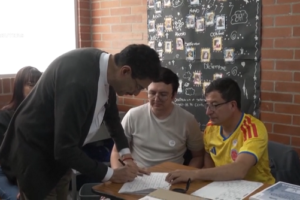 están comprando votos para Iván Cepeda Ruta noticias