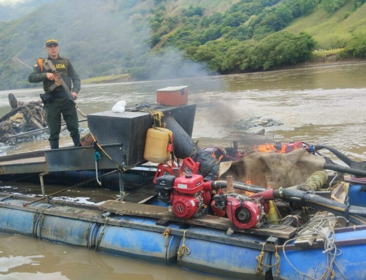 Minería ilegal en Antioquia pierde Ruta Noticias