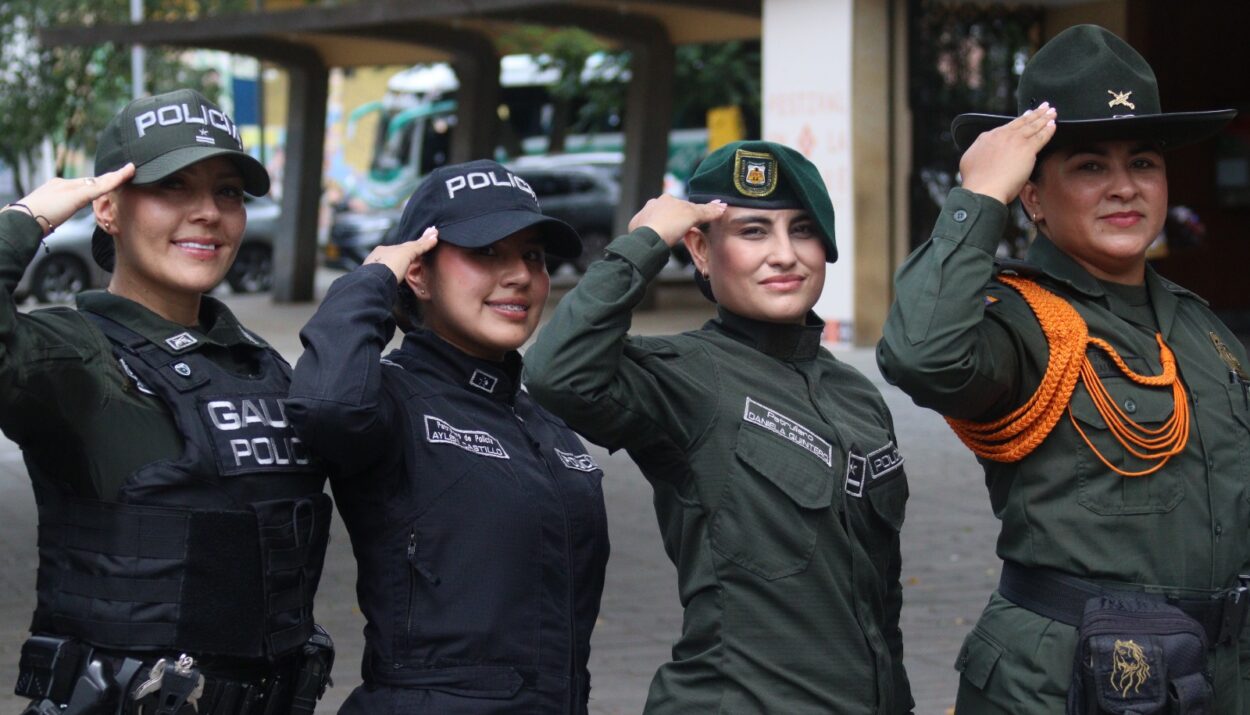 Mujeres Policías en Medellín y Colombia Ruta Noticias