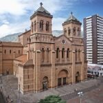 Catedral Metropolitana de Medellín drogadictos Ruta Noticias